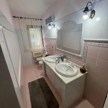 Yellow House * צ'יאמפינו
