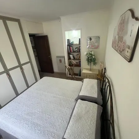 לינה וארוחת בוקר Yellow House צ'יאמפינו